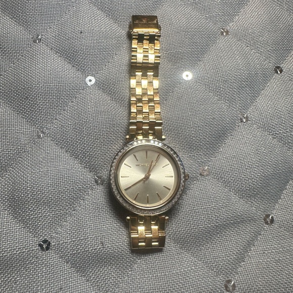 Women’s gold Michae kors watch - Picture 1 of 11